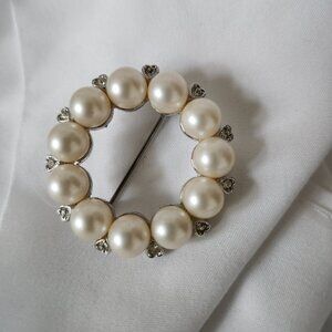 Faux Pearl Pin brooch